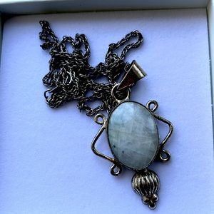 Sterling silver moonstone pendant